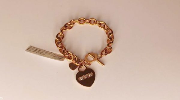 Bracciale ramato in acciaio fermaglio a T con ciondolo a cuore - immagine 2