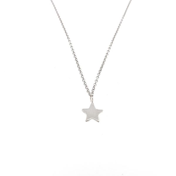 Collana in acciaio con ciondolo a stella