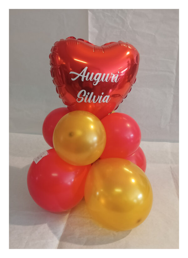Composizione da tavolo con cuore e scritta personalizzata