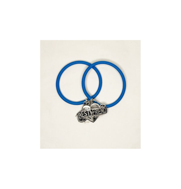 Set di due bracciali in silicone con ciondolo cuore diviso in due Blu